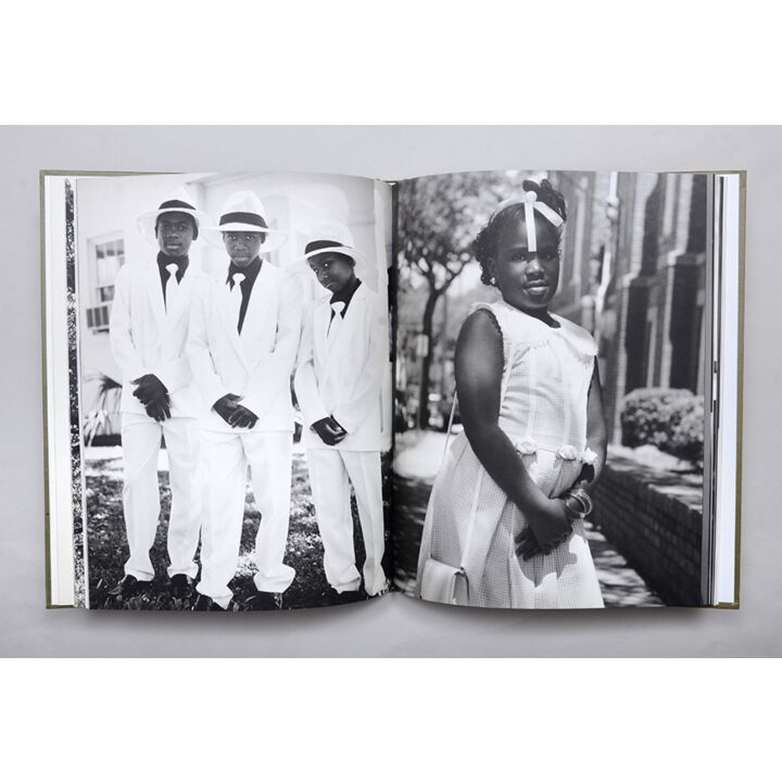 Shufly.,WEBER, Bruce.,2000